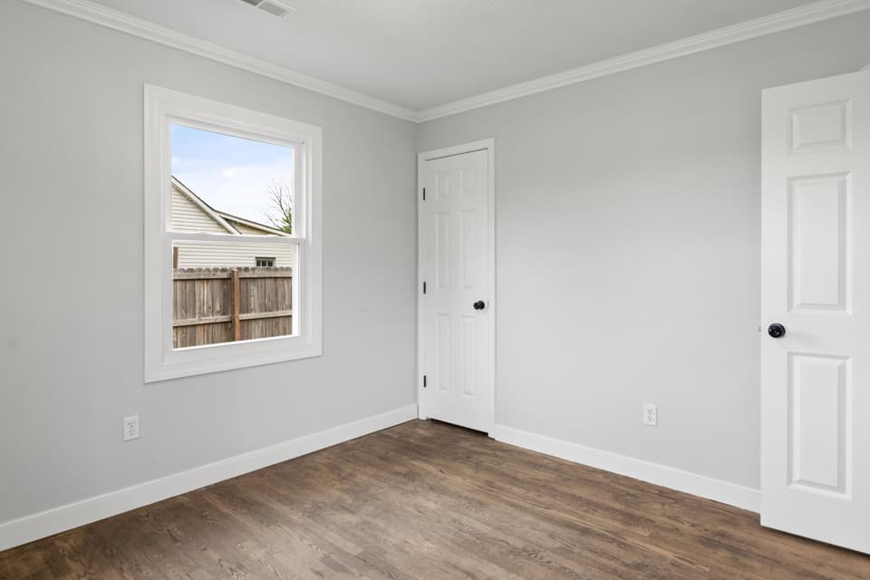 4090 Roanoke Street, photo 17 of 40
