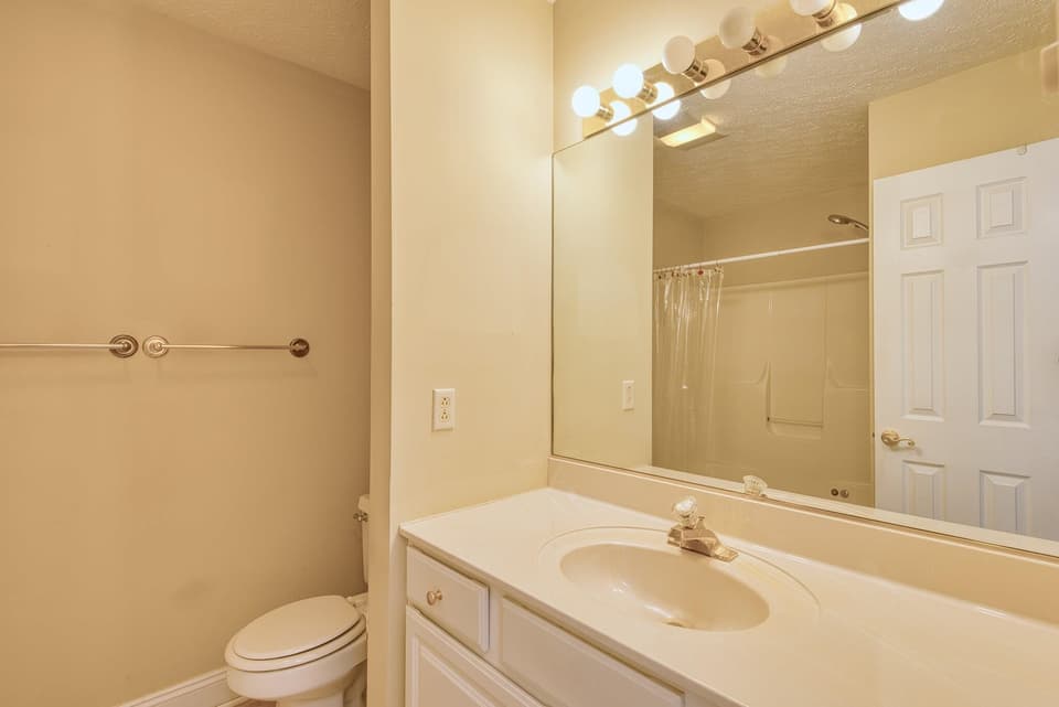 495 Gold Leaf Drive, photo 20 of 40