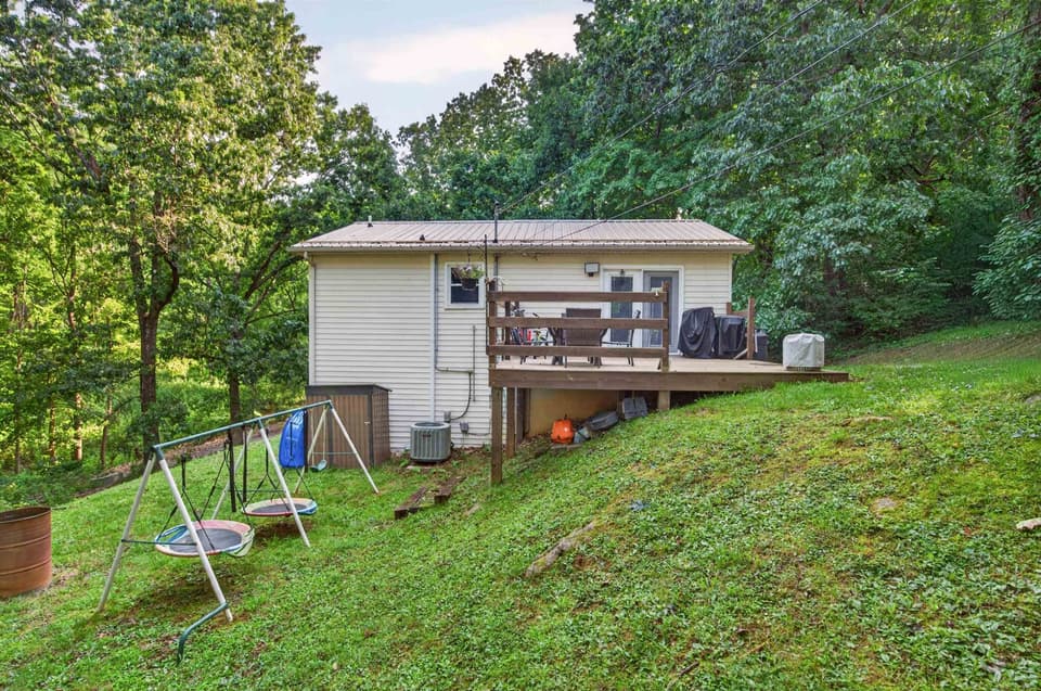 189 Pine Hollow Road, photo 40 of 40