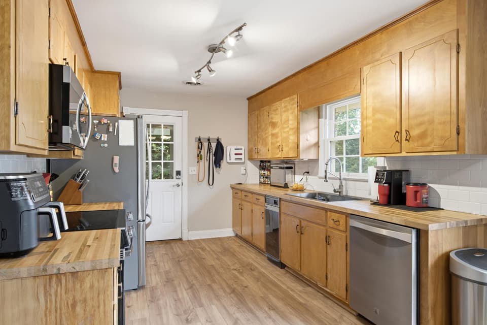 75 Walnut Drive NW, photo 13 of 40
