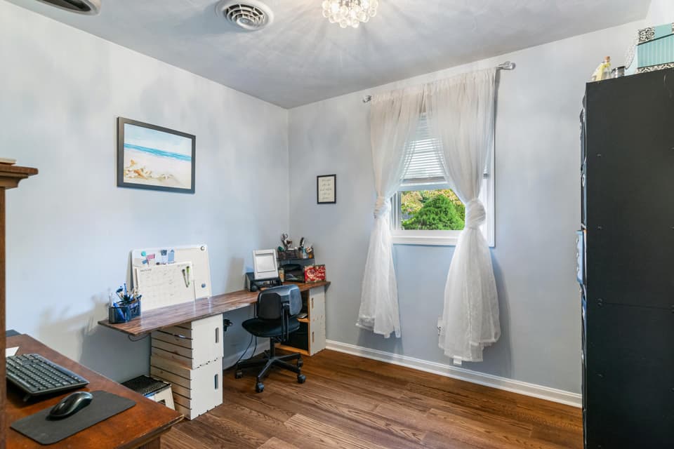 625 Betty Drive, photo 20 of 40