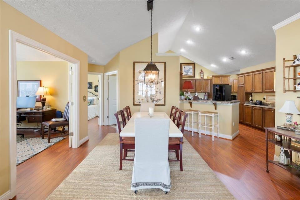 190 Revolution Circle Unit 374, photo 7 of 40