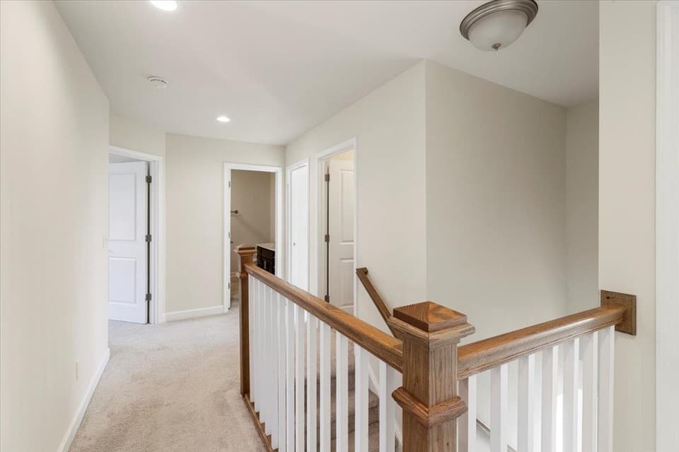 820 Jefferson Circle, photo 39 of 40