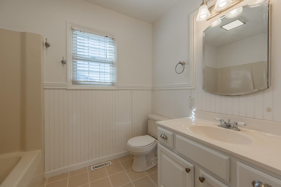 497 Canterbury Street SW, photo 20 of 40