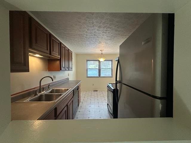 2602 Glade Drive, photo 7 of 21