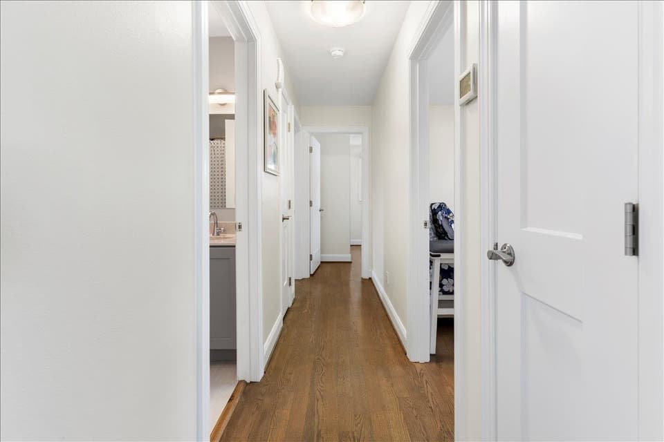 180 Henley Drive, photo 28 of 40