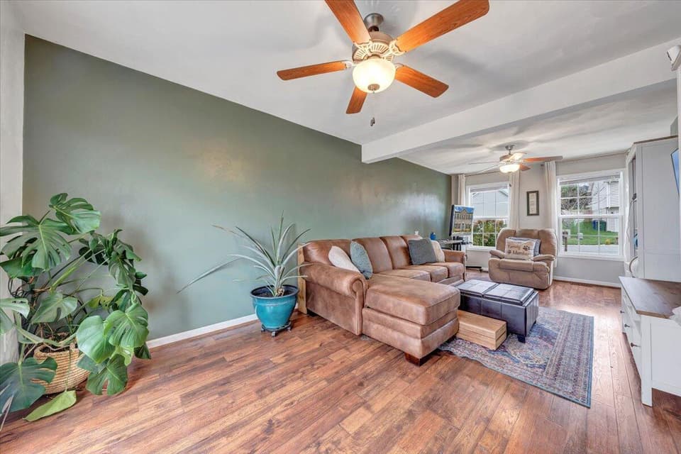 350 Chelsea Loop, photo 6 of 37