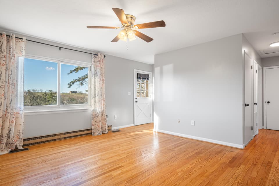 1634 Mud Pike, photo 12 of 34