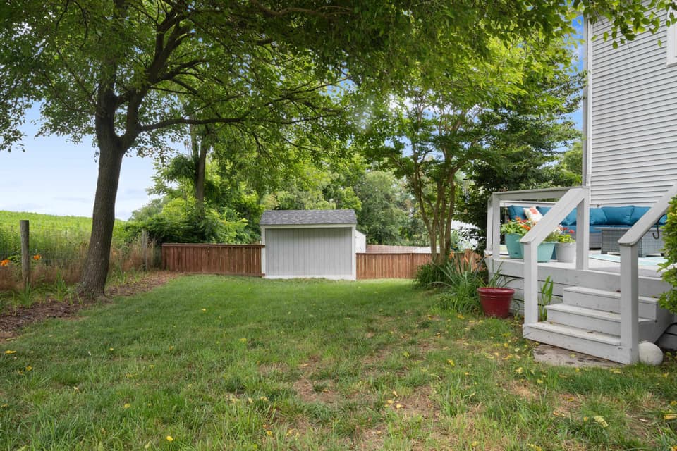 395 Warren Street, photo 11 of 40