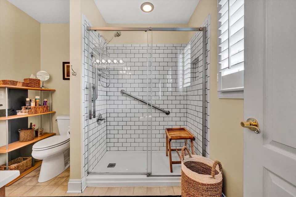 416 Miller Street, photo 24 of 40