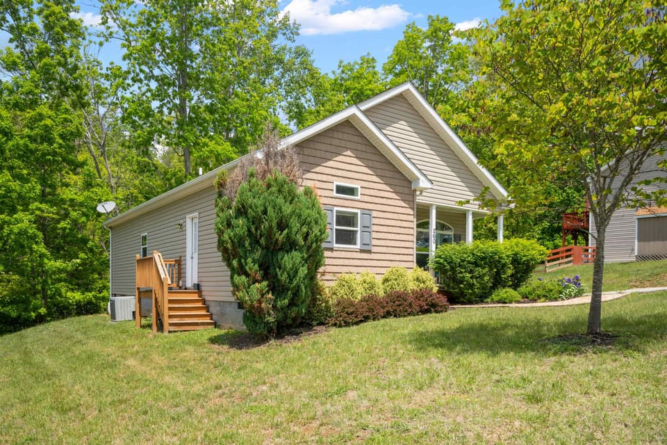 260 John Lemley Lane, photo 3 of 21