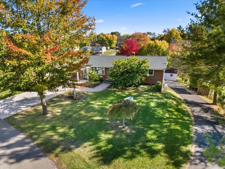 290 Kimball Lane, photo 2 of 40