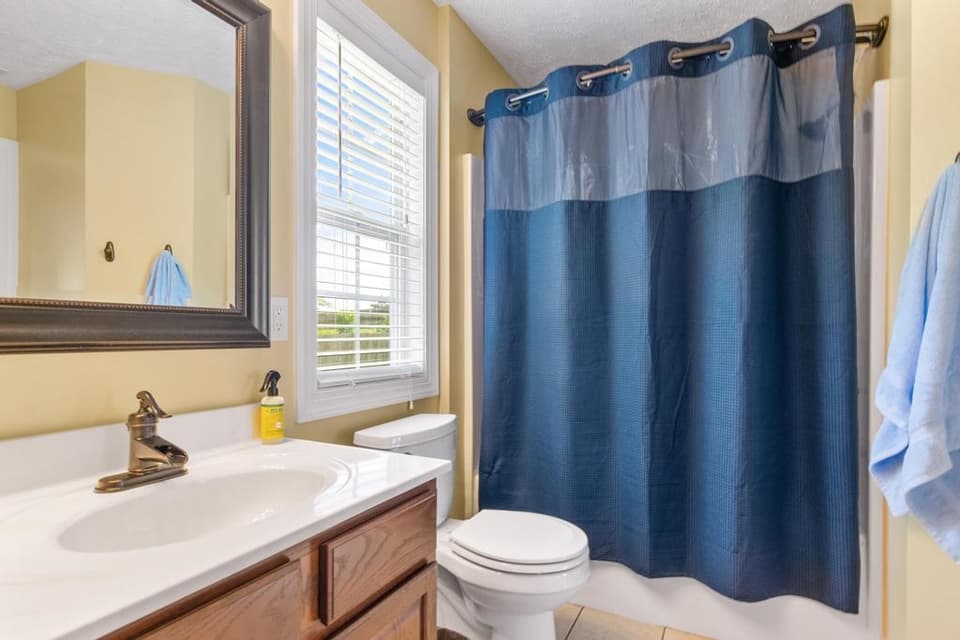 205 Robin Hood Drive, photo 37 of 40