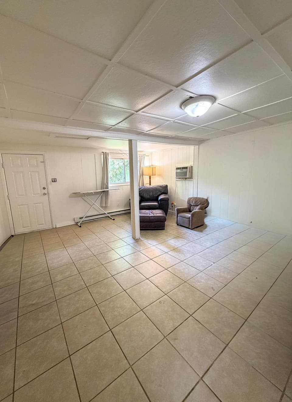 3475 Roanoke Street, photo 3 of 11