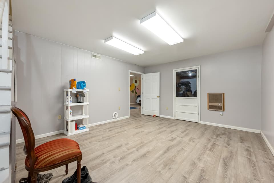 170 Briarwood Drive, photo 23 of 40