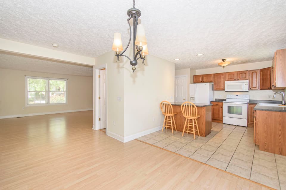 855 Oak Tree Boulevard, photo 9 of 31