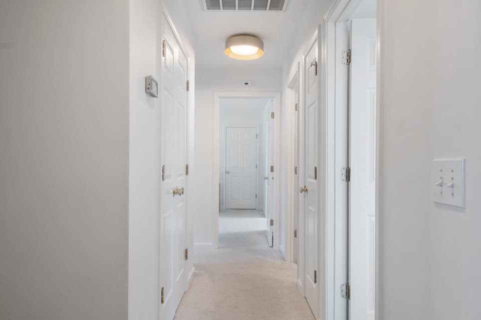 180 Sapphire Avenue, photo 30 of 40