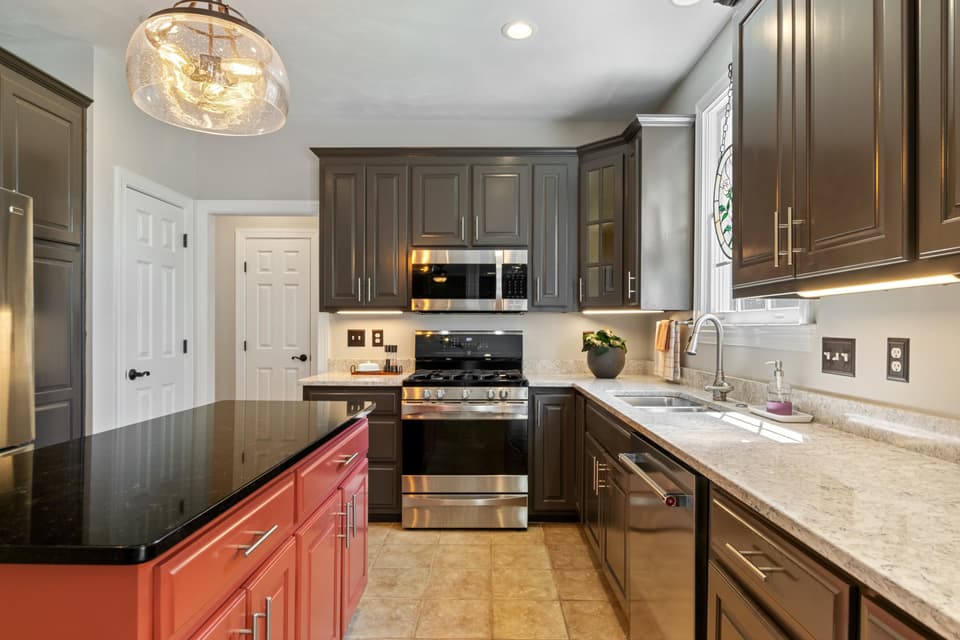2130 Lubna Drive, photo 27 of 40