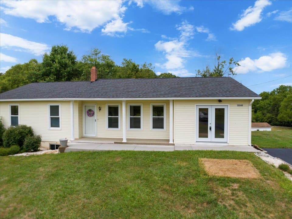3540 Fairview Church Road, photo 3 of 40