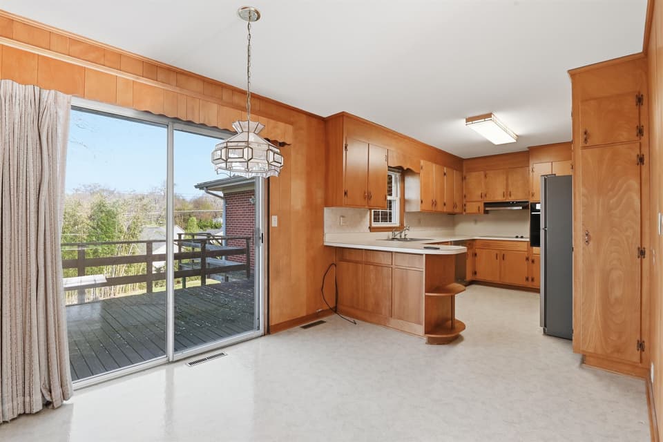 280 Cheverly Drive, photo 8 of 40