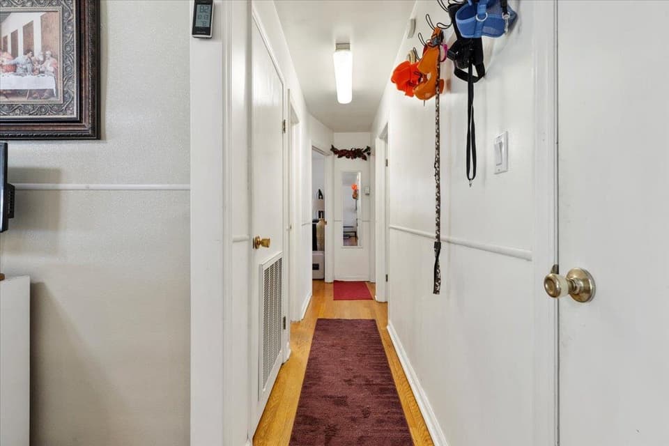 1015 Reading Road, photo 18 of 40