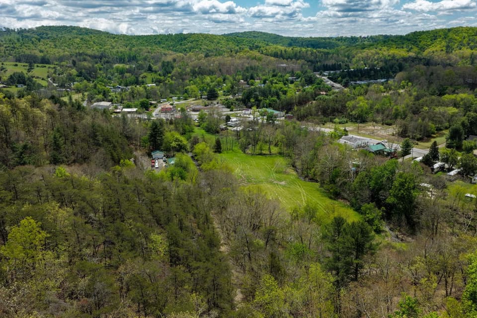 3500 Hawley Road, photo 13 of 15