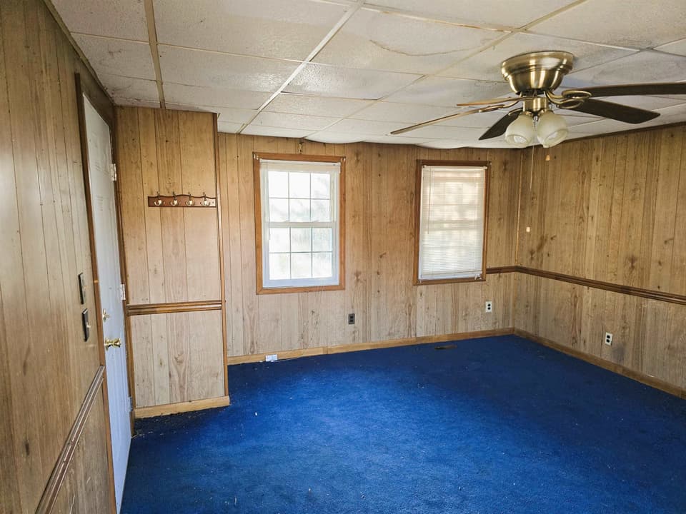 208 Easy Street, photo 11 of 39