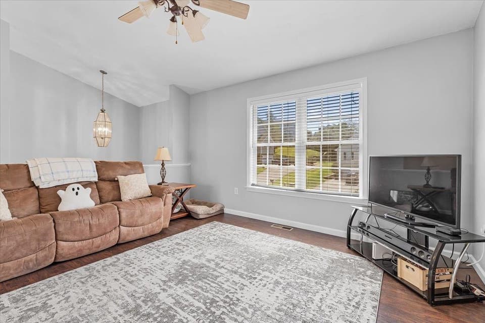 740 Independence Boulevard, photo 9 of 40