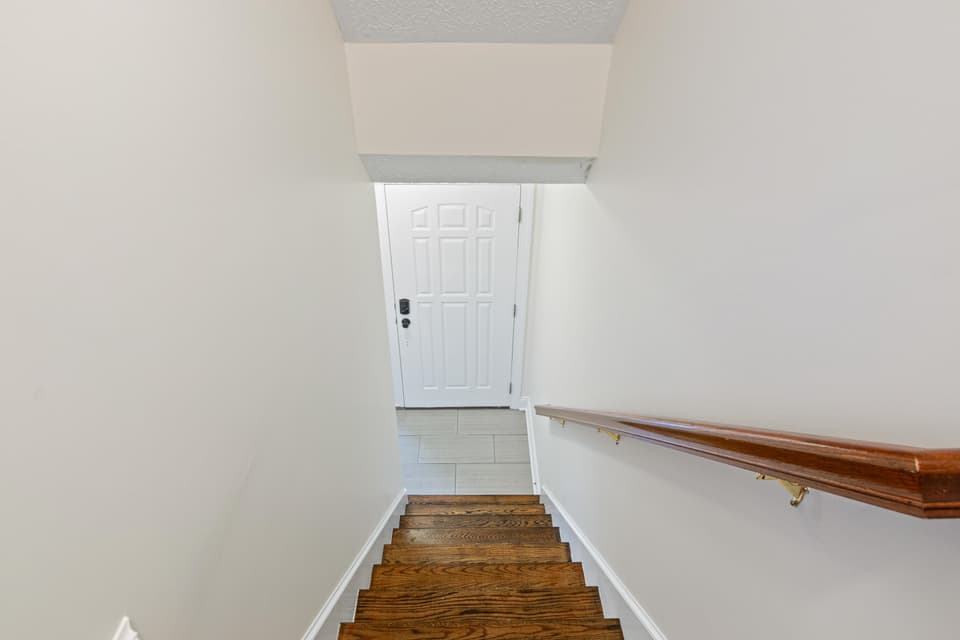 560 Oak Tree Boulevard, photo 38 of 40
