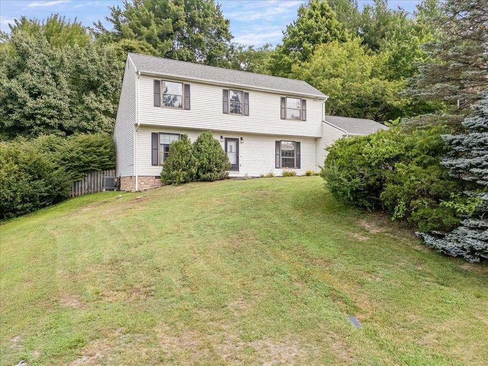 435 Mulberry Drive, photo 4 of 36
