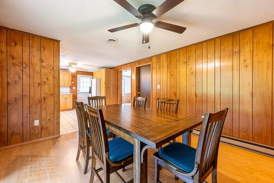 1045 Brown Street, photo 20 of 40