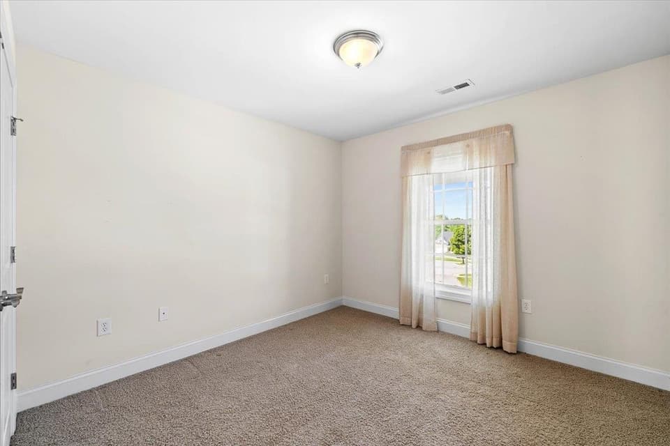 110 Phoenix Boulevard NW, photo 22 of 39