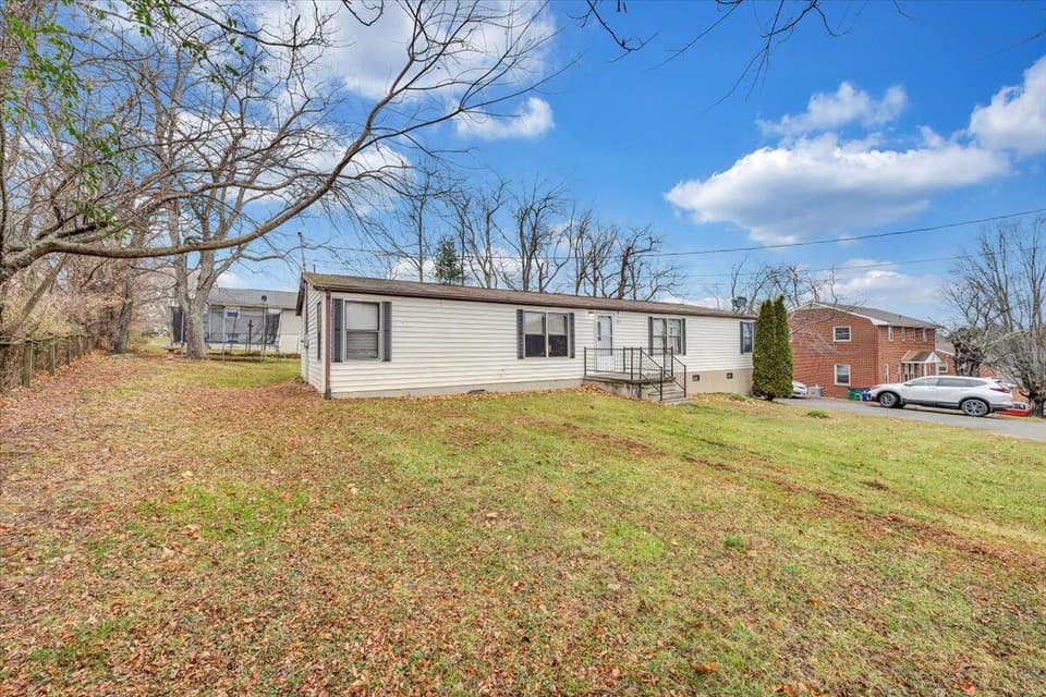 505 Quesenberry St, photo 17 of 21