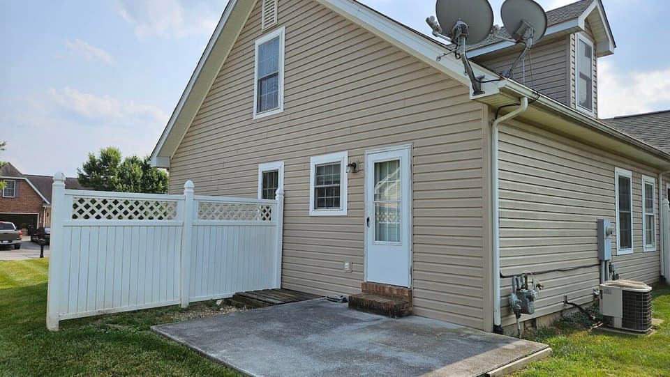 1043 Elk Drive, photo 7 of 10