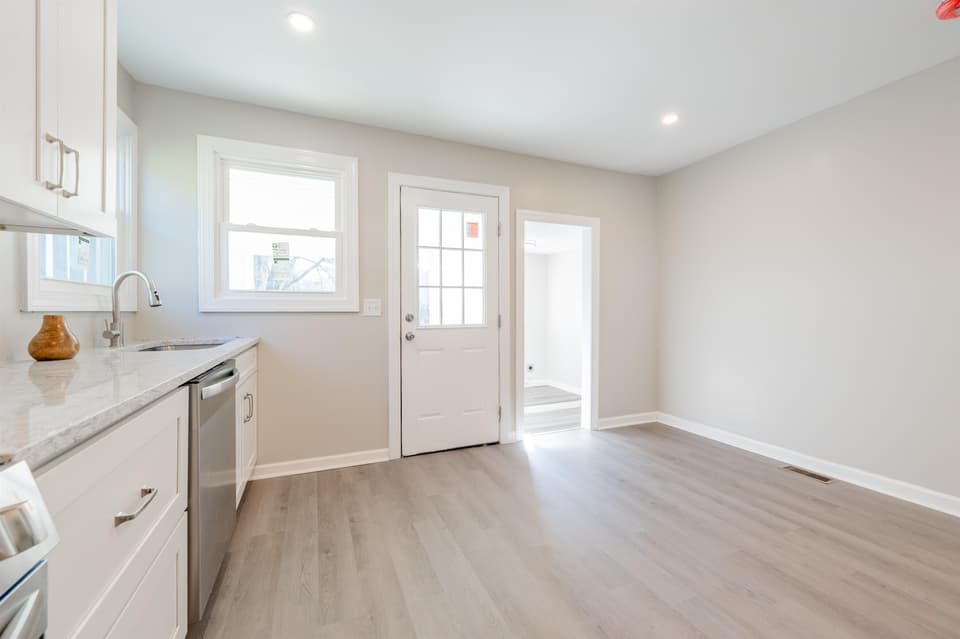 854 Den Hill Road, photo 35 of 40