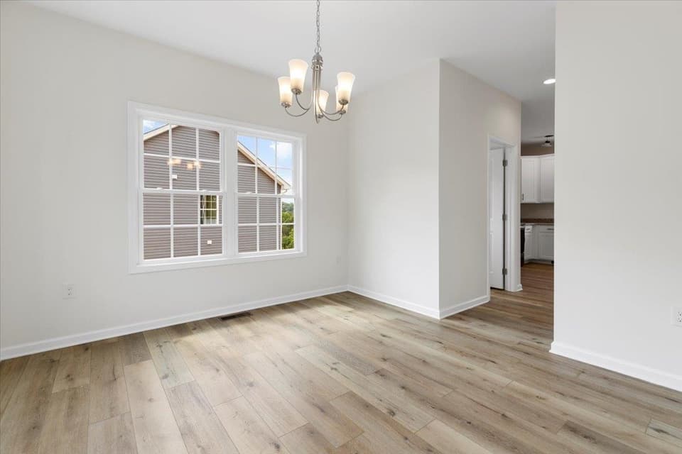 1481 Walnut Ridge Road, photo 8 of 40