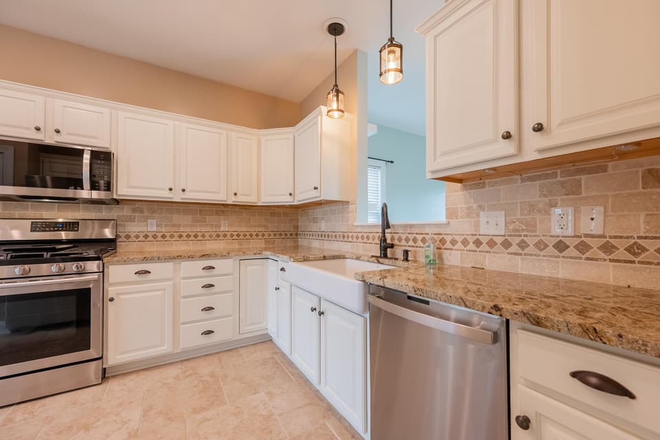 305 Meadow Drive, photo 11 of 40