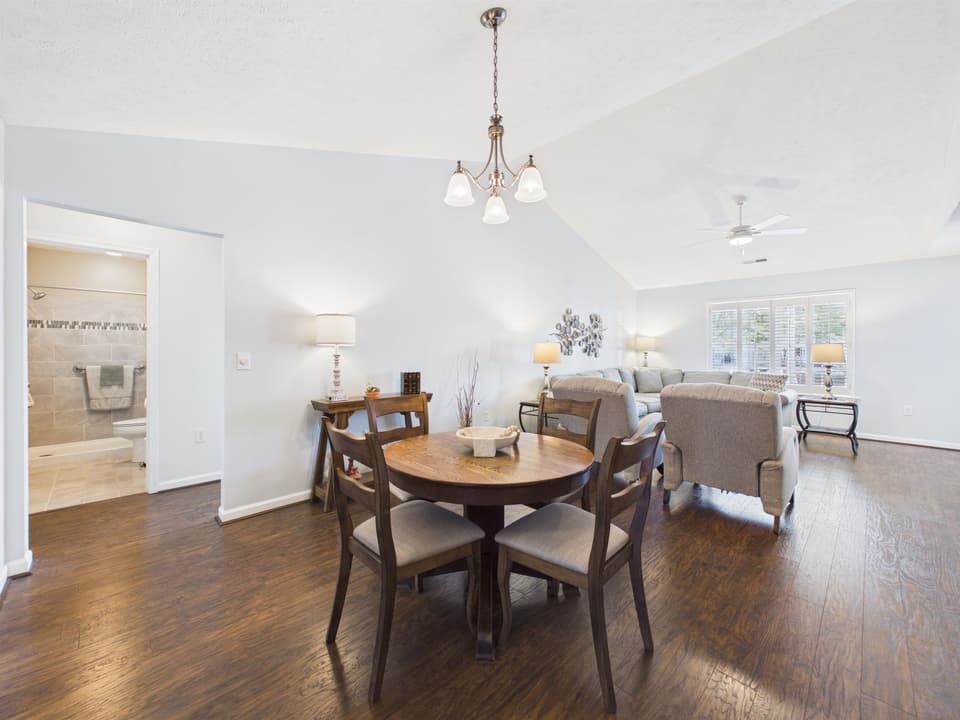 232 Wheatland Court NE, photo 14 of 38