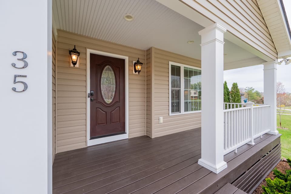 35 Meadow Drive, photo 7 of 40