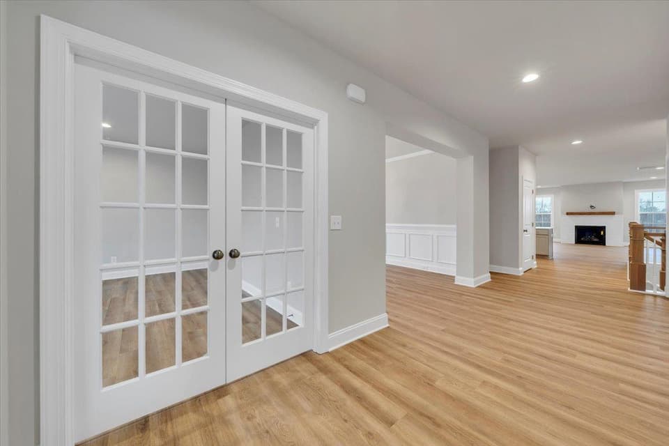 1062 Round Meadow Drive, photo 4 of 40