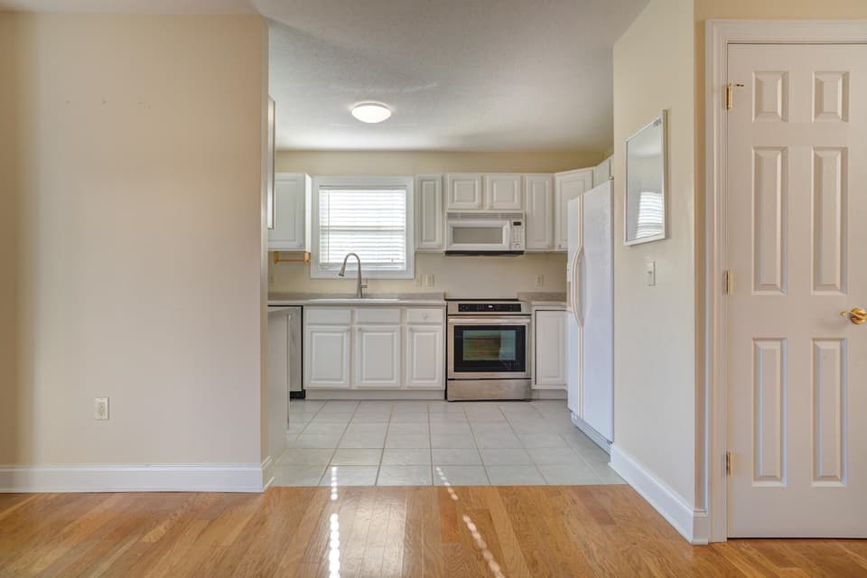 185 Blue Leaf Drive, photo 21 of 40