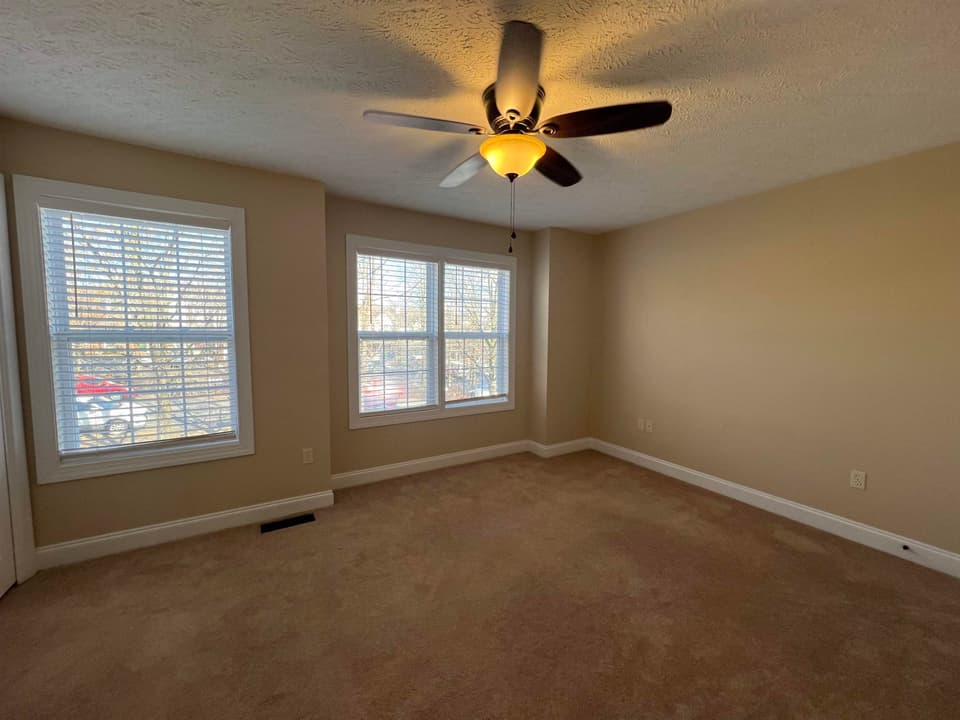 135 Willow Oak Drive, photo 11 of 23
