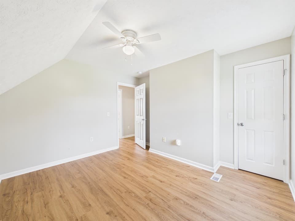100 Cullen Court, photo 36 of 40