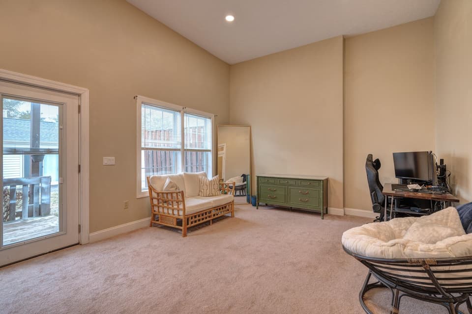 250 Silver Leaf Drive, photo 36 of 40