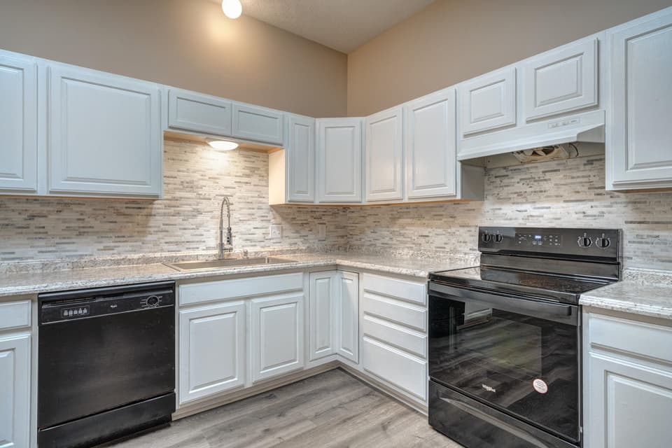 175 Justin Lane, photo 8 of 34
