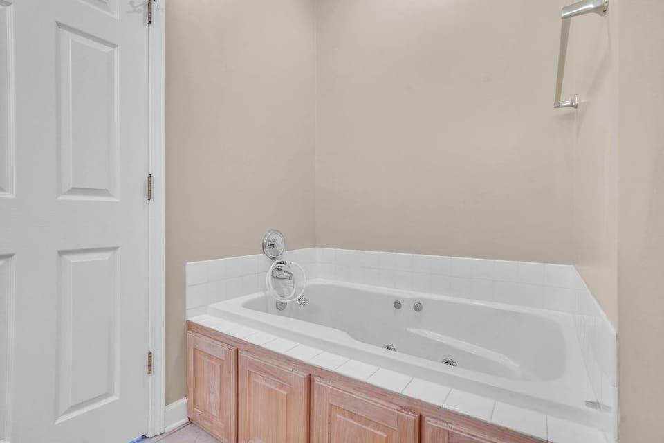 730 Republic Road, photo 22 of 40