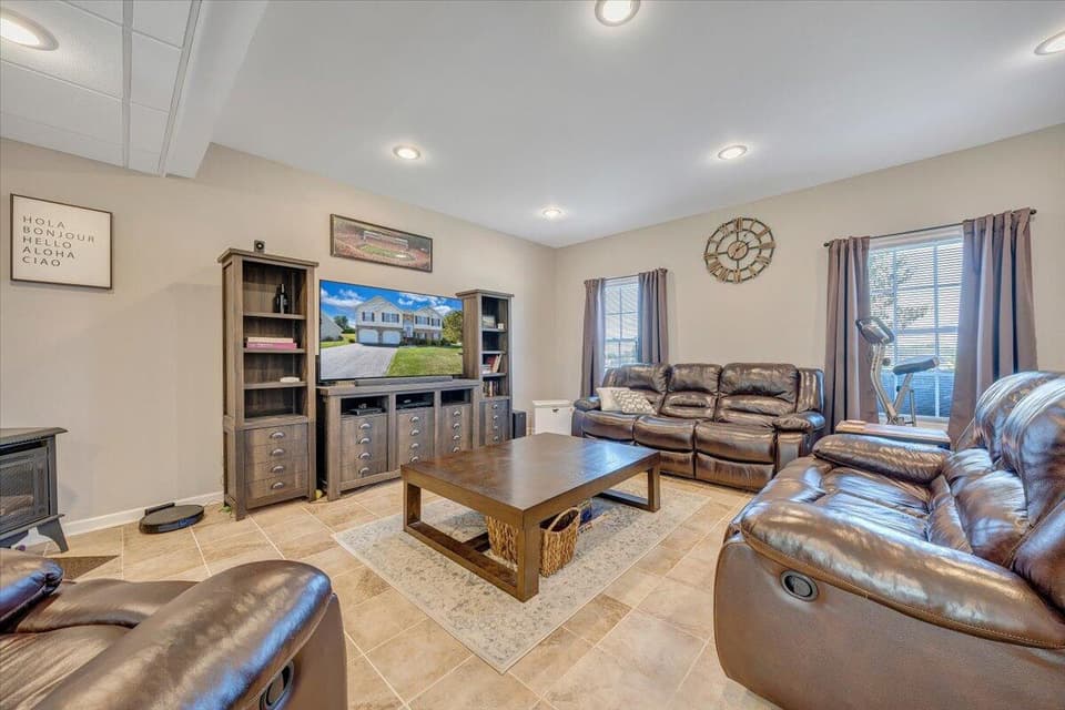 440 Chelsea Loop, photo 23 of 37