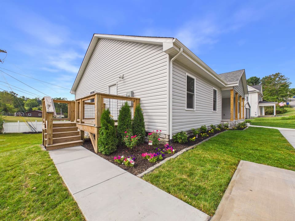360 Church Street, photo 37 of 40