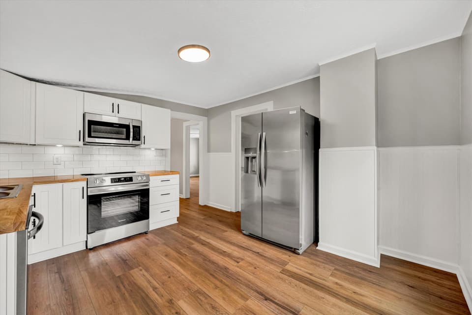 955 Church St NE, photo 19 of 33