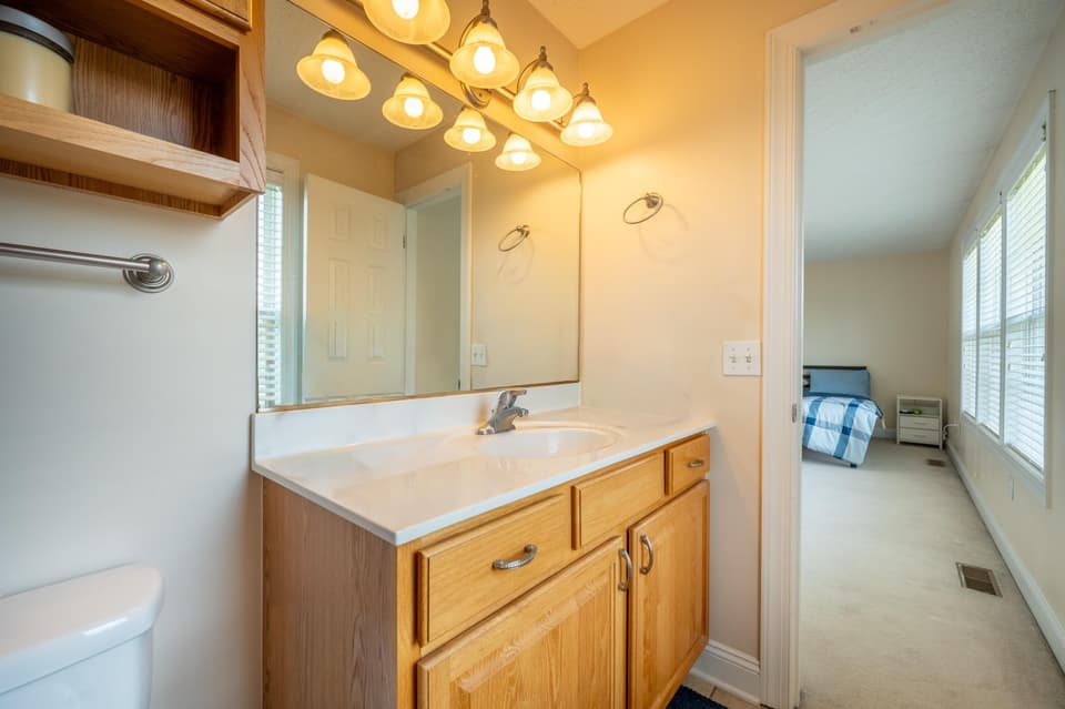 320 Tall Oak Boulevard, photo 32 of 40